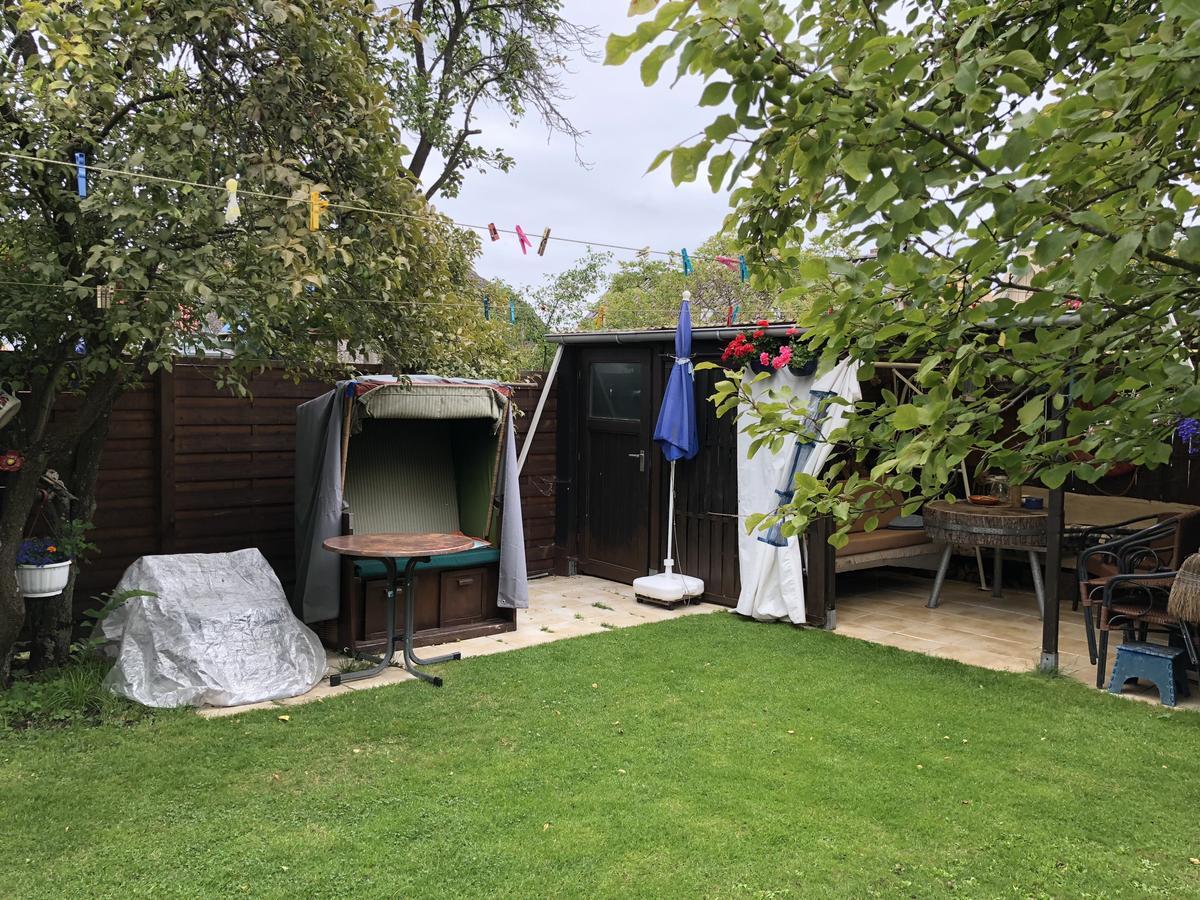 Ferienwohnung Mit Garten 维克 外观 照片