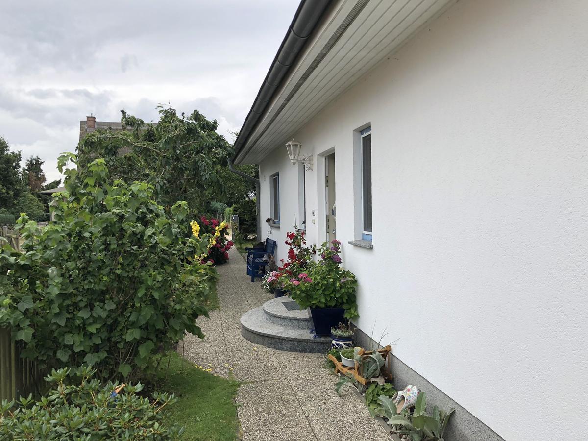 Ferienwohnung Mit Garten 维克 外观 照片